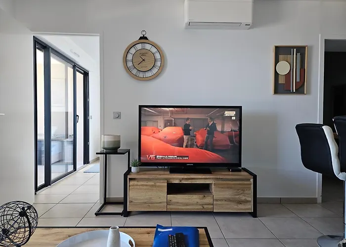 1vue,1 Lieu, Des Apartment